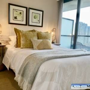 **************DESIGNER DECORATED 1 BED 1 BATH IN YALETOWN************* - Photo 3