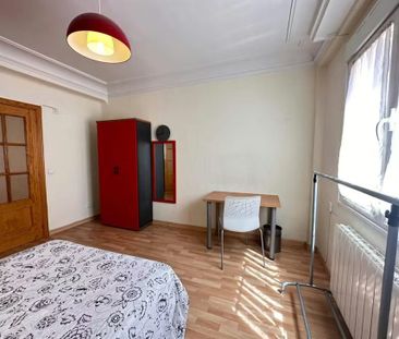 Calle de Rafael de Riego, Madrid, Community of Madrid 28045 - Photo 2