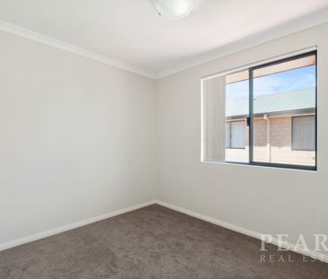 Modern & Secure 2-Bedroom Apartment - Photo 2