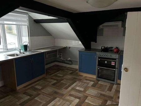 Yr Hendre, Llanwrtyd Wells, LD5 - Photo 2