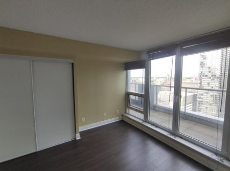 For Lease - 763 bay Street Unit# 3213, Toronto, Ontario - Photo 2
