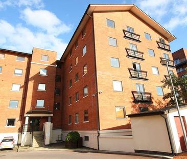 Henke Court, Cardiff Bay, CF10 - Photo 4