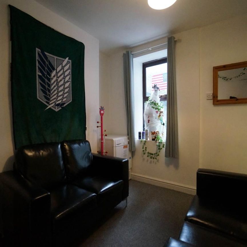 19 Fron Square - Photo 1