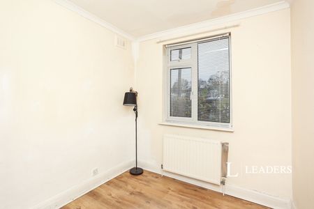 2 bedroom house to rent Robin Hood Green, Orpington, BR5 - Photo 3