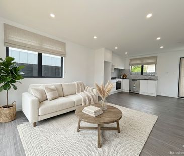 Sunny modern Living 2 bedroom in Māngere East - Photo 2