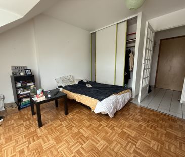 Appartement T1 (STUDIO) Reims centre ville de 21m2 avec stationneme... - Photo 2