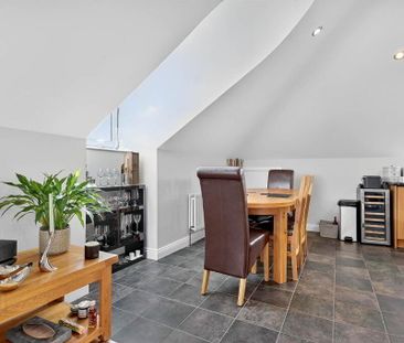 8 Baronscourt Manor, Carryduff, Belfast, BT8 8FF - Photo 5