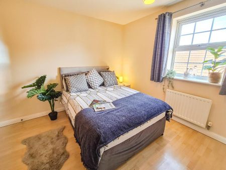 5 bedroom semi-detached house to rent - Photo 5