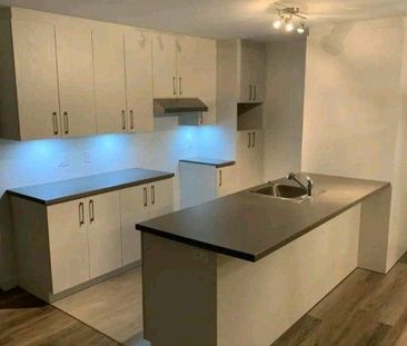 Condo sur 2 étages, (WIFI inclus) - Photo 2