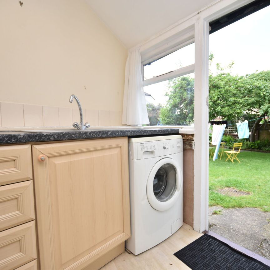 2 bedroom end terraced house to rent, - Photo 1