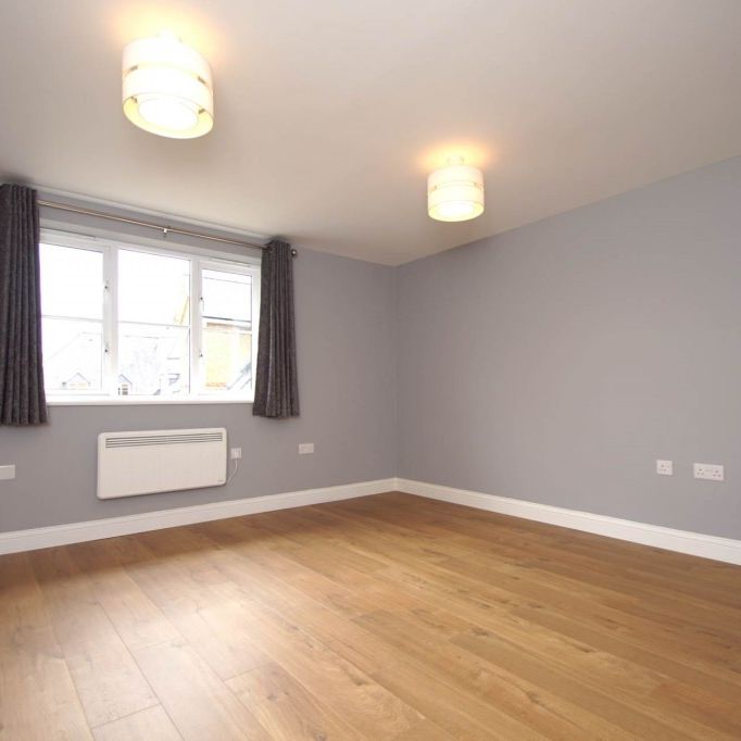 2 bed Flat for rent - Photo 1