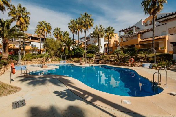 Apartamento de alquiler en Bahía de Marbella - Photo 1