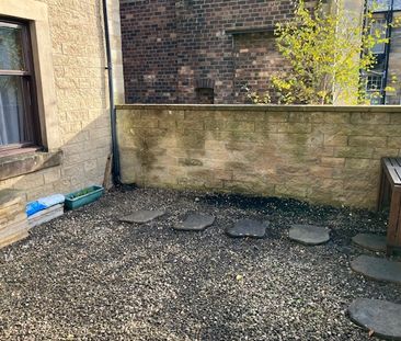 2 Bed Flat, Redlands Road, G12 - Photo 4