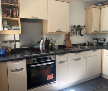 2 Bed Flat, Southwold Road, E5 - Photo 6