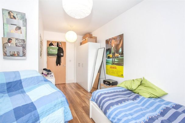 61 Station Road, Barnet, London, EN5 - Photo 1