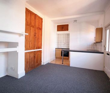 1 bedroom property to rent - Photo 3
