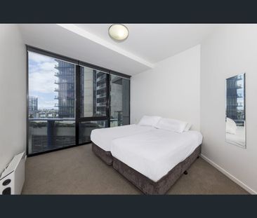 706/15 Caravel Lane, Docklands, Vic 3008 - Photo 5