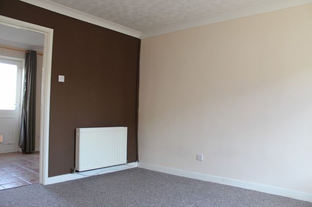 Sawyers Close, Newark, Nottinghamshire, NG24 - Photo 1