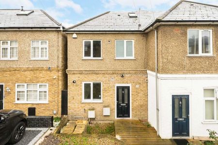 3 bedroom flat to rent - Photo 3