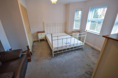 2 bedroom apartment to rent - Photo 5