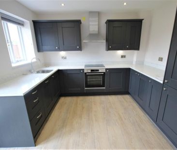3 bedroom terraced house to rent - Photo 5