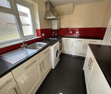 3 Bedroom Semi Detached To Let - Photo 6