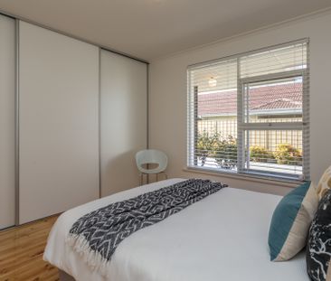 Open the Door to a Spacious unit in fabulous location - Photo 5