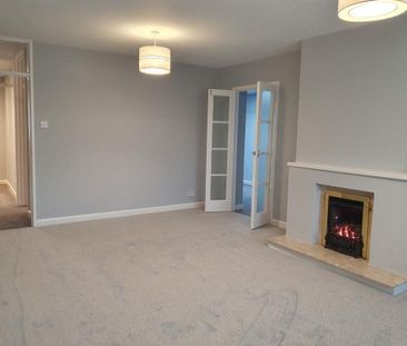 3 bedroom semi-detached bungalow to rent - Photo 1