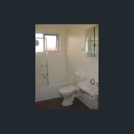 Light & Bright One Bedroom Apartment - Photo 3