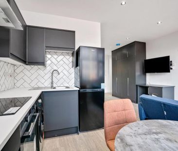 Studio to rent - Photo 3