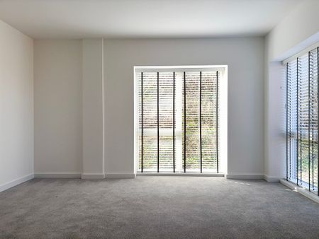 Hillside Apartments, Quarry Lane - Photo 5