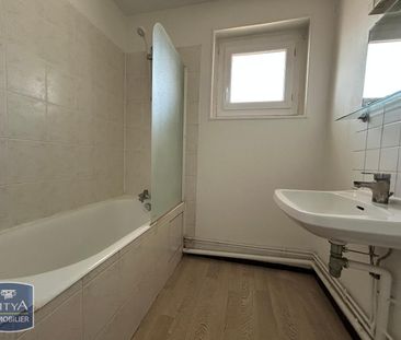 Location Appartement 2 pièces 53m² CRECHES SUR SAONE 71680 - Photo 4