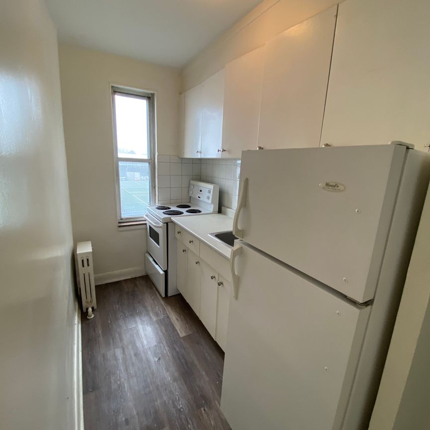 For Lease - 2135 Avenue Road Unit# 209, Toronto, Ontario - Photo 1