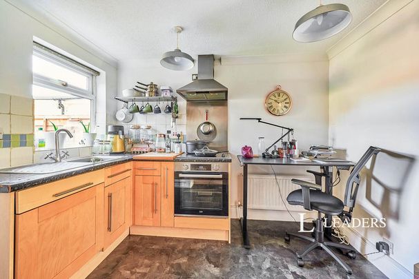 2 bedroom terraced house to rent - Photo 1
