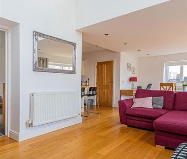 2 bedroom duplex to rent - Photo 2