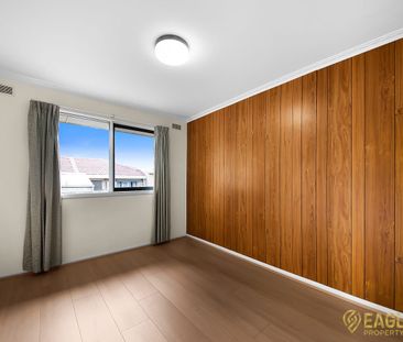 Spacious Family Home. Ready To Move In - Photo 1