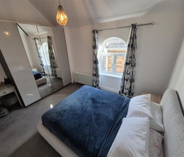 2 bedroom townhouse to rent - Photo 3