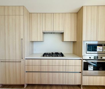 Brand New 2 Bdrm at the ELI – Water St by the Park - Photo 4