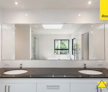 Spacious 4-Bedroom Family Home with Double Garage - Photo 3