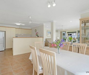 The Ultimate Family Home in a Great Location - Photo 3