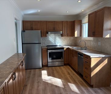 For Lease - 3455 Caplan Crescent Unit# 17, Burlington, Ontario - Photo 3