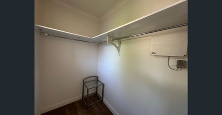 Peaceful and Charming Family Home in Prime Glen Waverley Location!!! - Photo 5