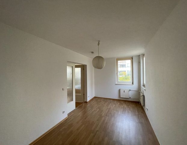 2-Zimmer Wohnung mit Loggia in Friedrichshain - Photo 1