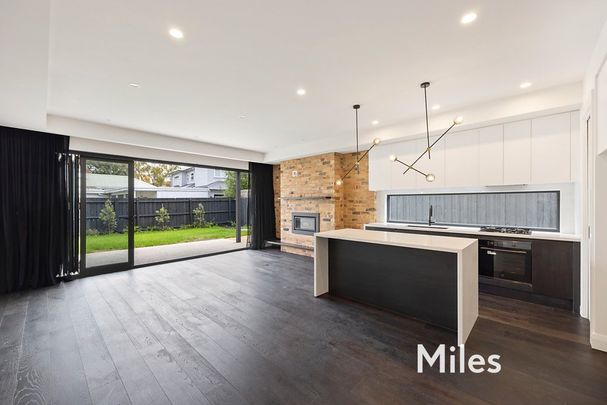 13b Myrtle Street, Ivanhoe - Photo 1