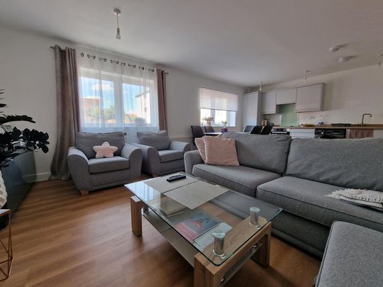 2 bedroom flat to rent - Photo 1