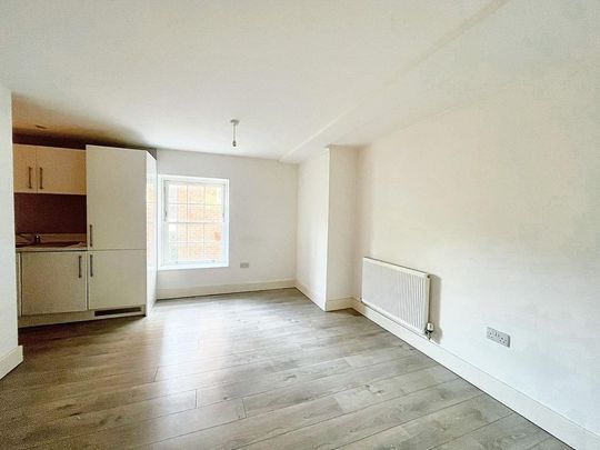 1 bedroom flat to rent - Photo 1