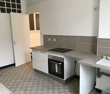 Appartement 3 pièces non meublé de 82m² à Marseille - 750€ C.C. - Photo 2