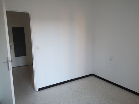 Apartment - Photo 2