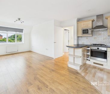 2 bedroom flat to rent - Photo 2