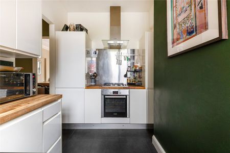 St. Margarets Road, St Margarets, Twickenham, TW1 flat to rent - Photo 3